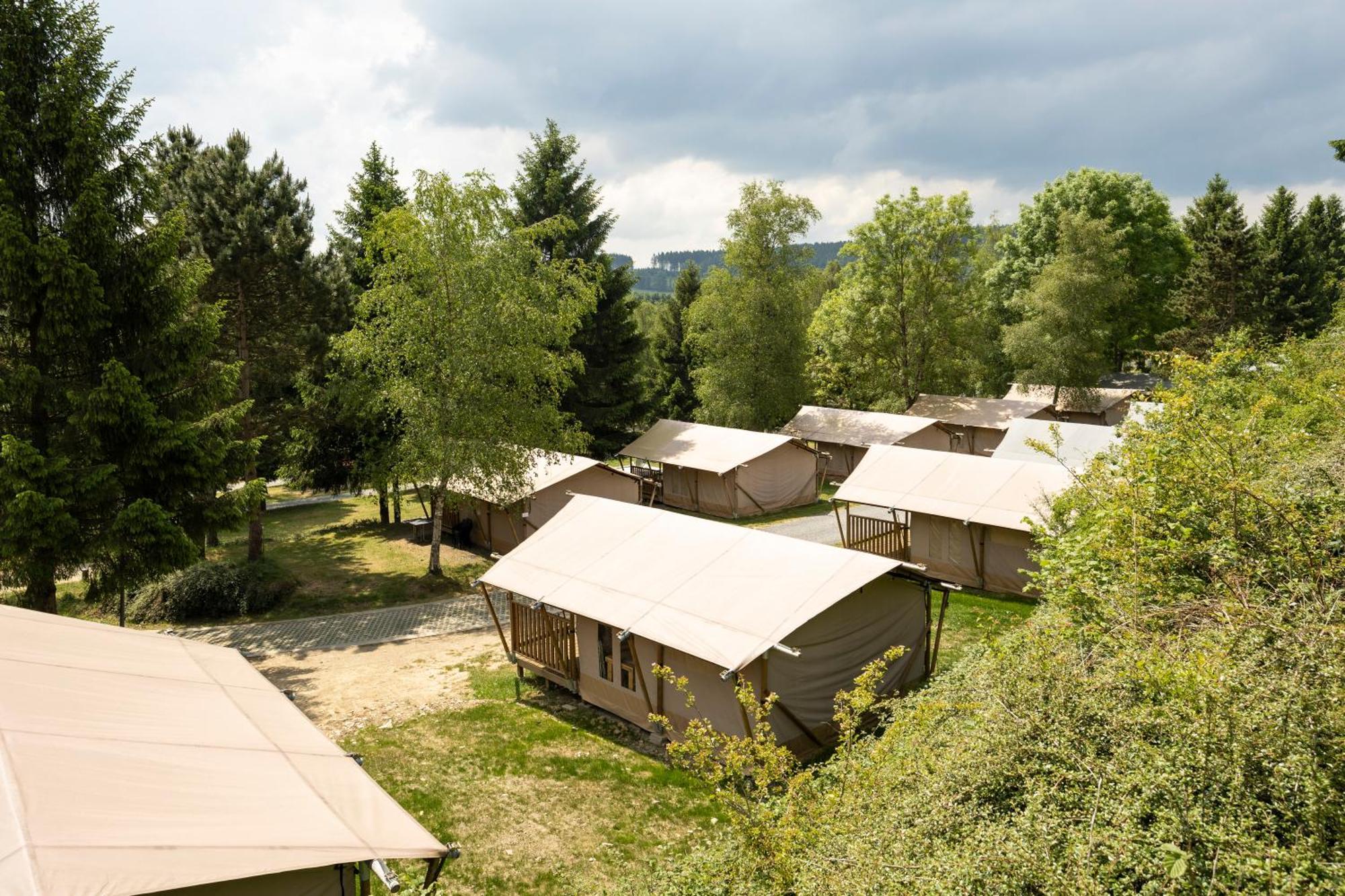 فندق Ardenparks Petite Suisse Dochamps الغرفة الصورة